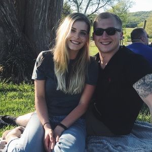 Meet your Posher, Claire